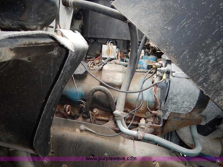 image for item K7333 1987 GMC TopKick vacuum truck