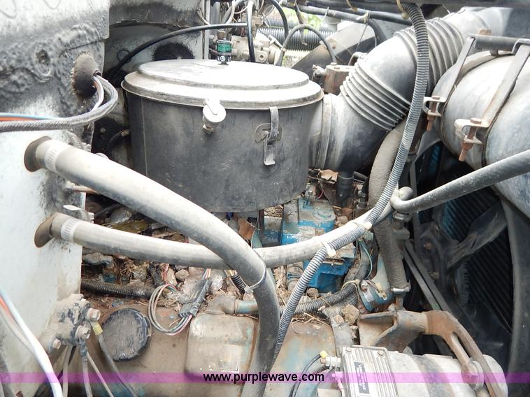 image for item K7333 1987 GMC TopKick vacuum truck