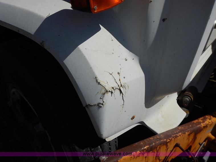 image for item K7333 1987 GMC TopKick vacuum truck