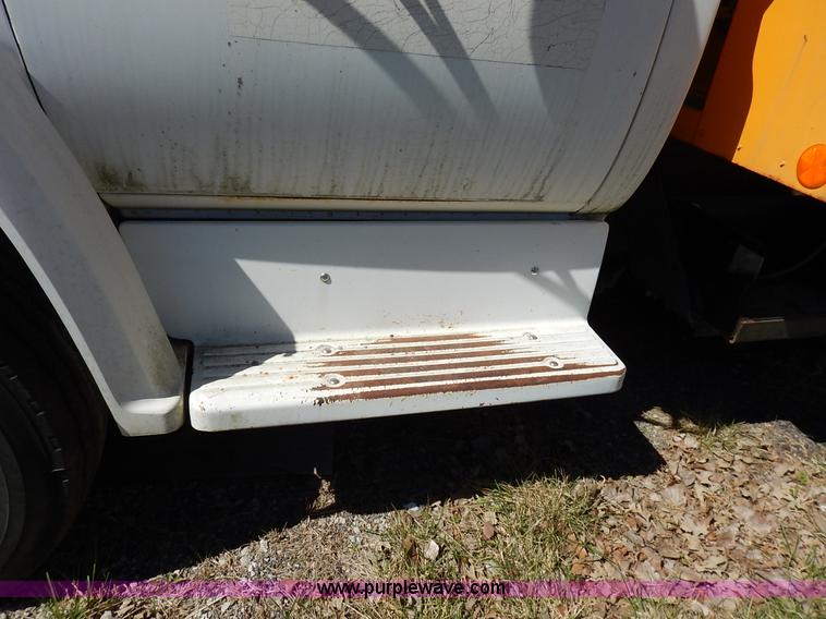 image for item K7333 1987 GMC TopKick vacuum truck