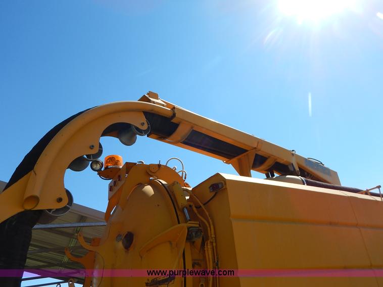 image for item K7333 1987 GMC TopKick vacuum truck