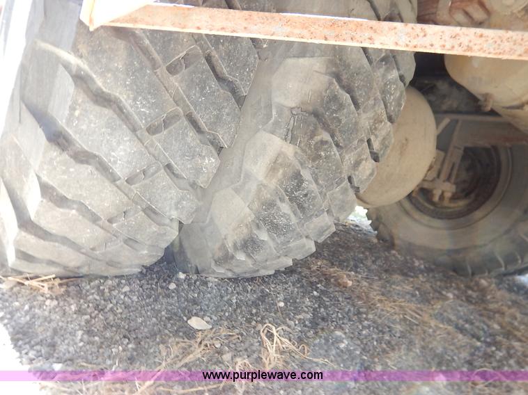 image for item K7333 1987 GMC TopKick vacuum truck