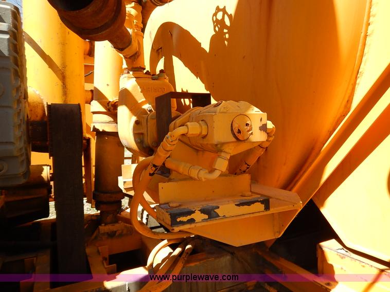 image for item K7333 1987 GMC TopKick vacuum truck