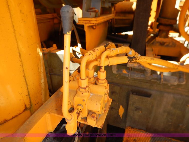 image for item K7333 1987 GMC TopKick vacuum truck