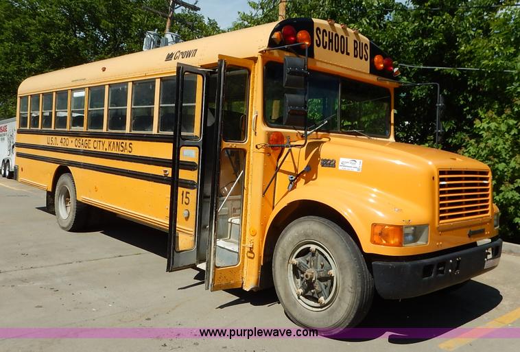image for item K7426 1997 International 3800 school bus