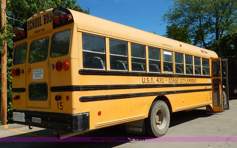 image for item K7426 1997 International 3800 school bus