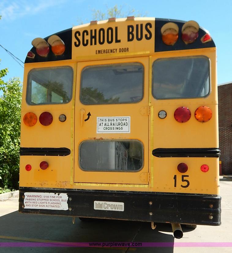 image for item K7426 1997 International 3800 school bus