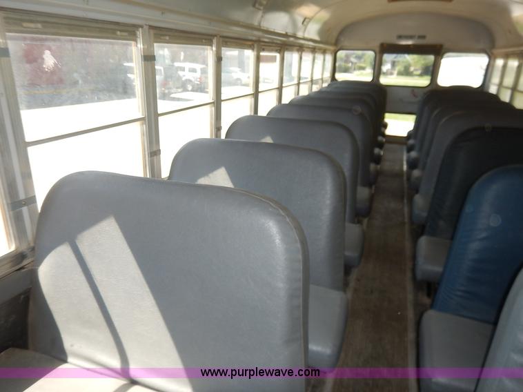 image for item K7426 1997 International 3800 school bus