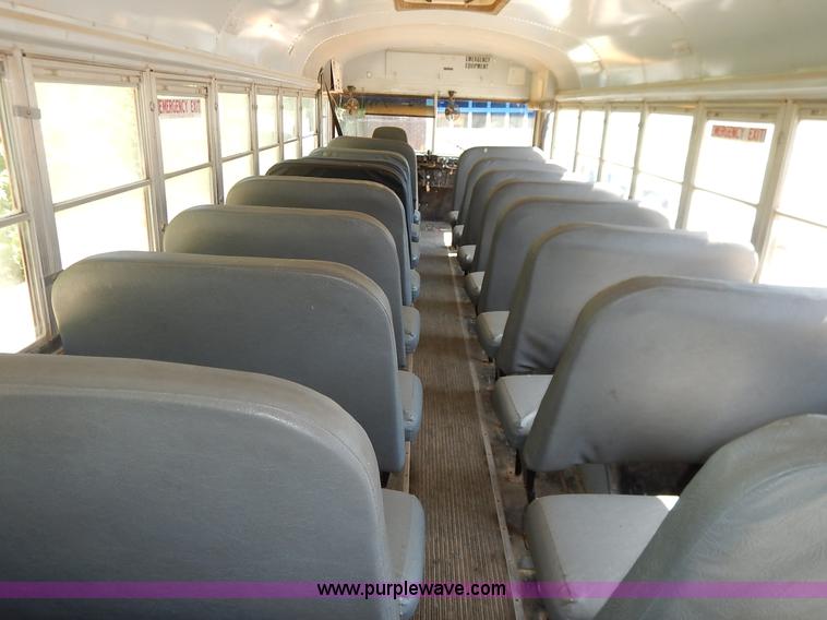 image for item K7426 1997 International 3800 school bus