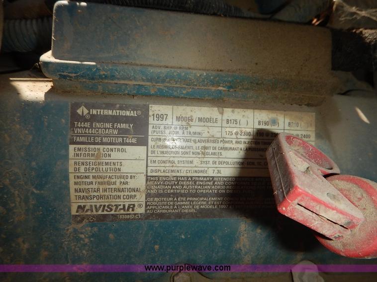 image for item K7426 1997 International 3800 school bus