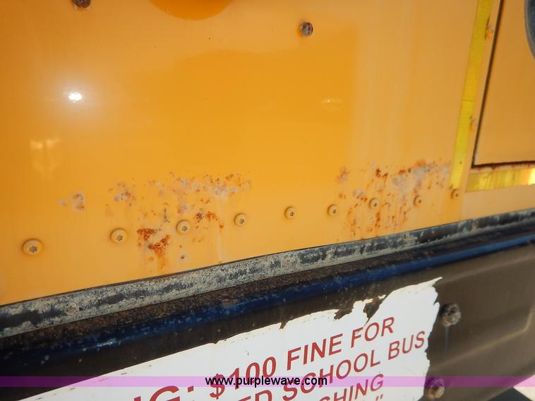 image for item K7426 1997 International 3800 school bus