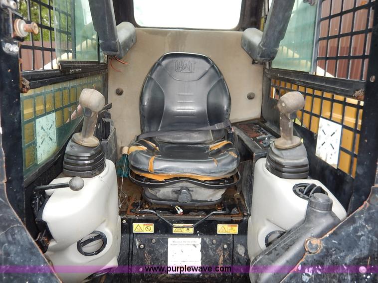 image for item K7431 2005 Caterpillar 267B skid steer