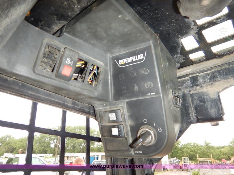 image for item K7431 2005 Caterpillar 267B skid steer