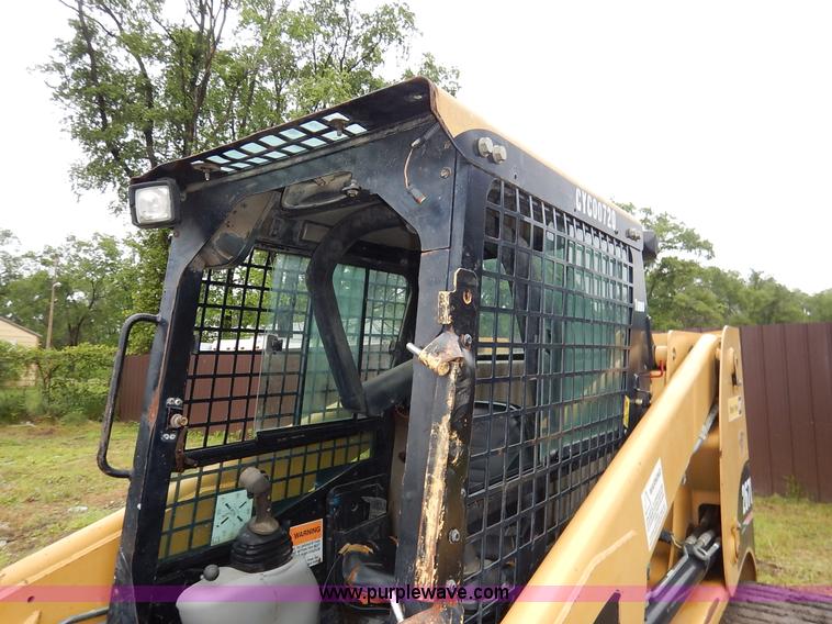 image for item K7431 2005 Caterpillar 267B skid steer