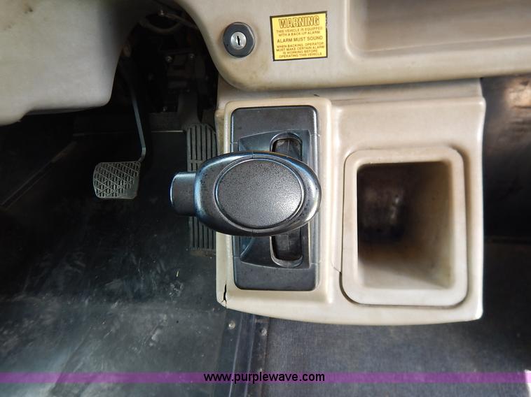 image for item K7444 2006 Freightliner FS65 Thomas school bus