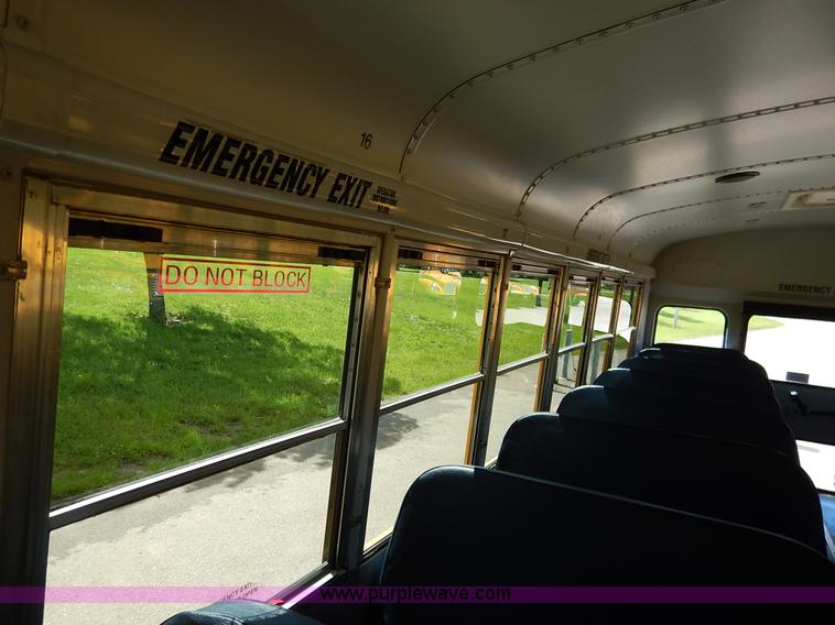 image for item K7444 2006 Freightliner FS65 Thomas school bus