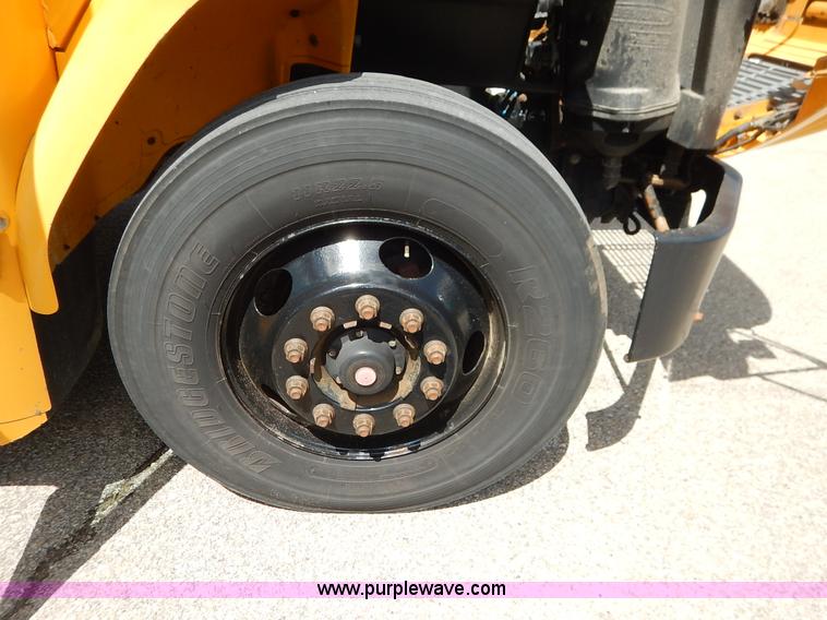 image for item K7444 2006 Freightliner FS65 Thomas school bus