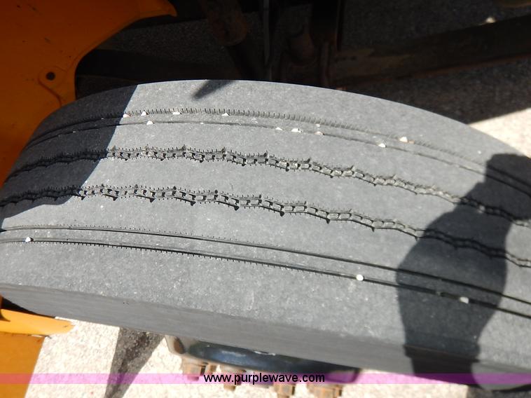 image for item K7444 2006 Freightliner FS65 Thomas school bus