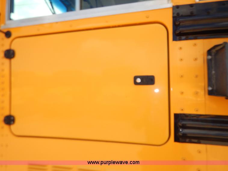 image for item K7444 2006 Freightliner FS65 Thomas school bus