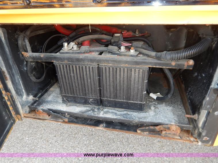 image for item K7444 2006 Freightliner FS65 Thomas school bus