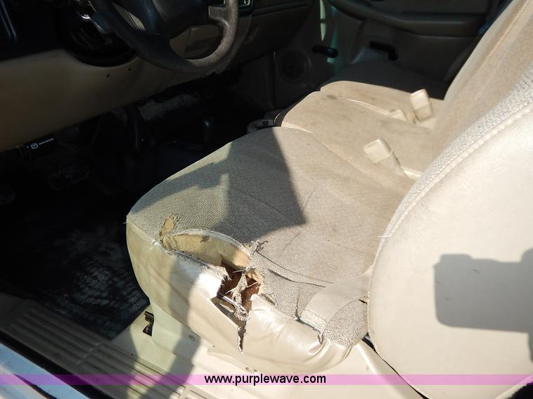 image for item K7455 2001 Chevrolet Silverado 1500 Ext. Cab pickup truck