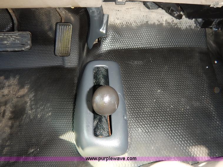 image for item K7455 2001 Chevrolet Silverado 1500 Ext. Cab pickup truck