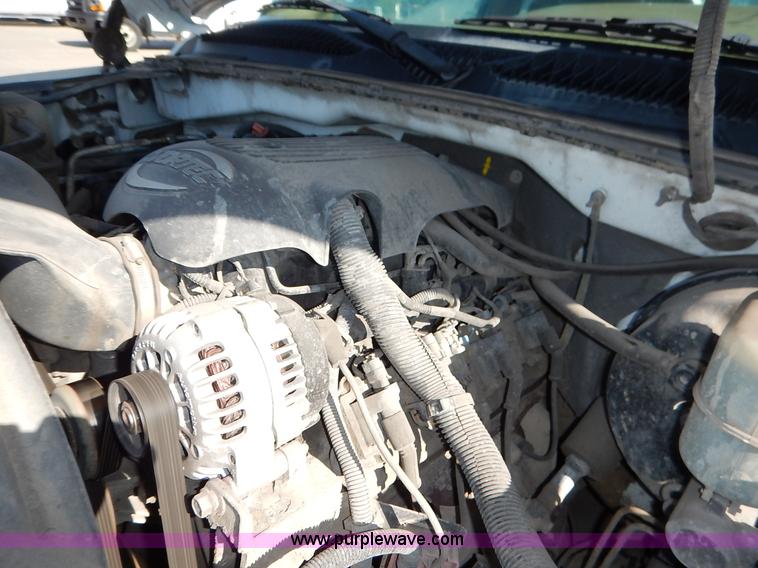 image for item K7455 2001 Chevrolet Silverado 1500 Ext. Cab pickup truck