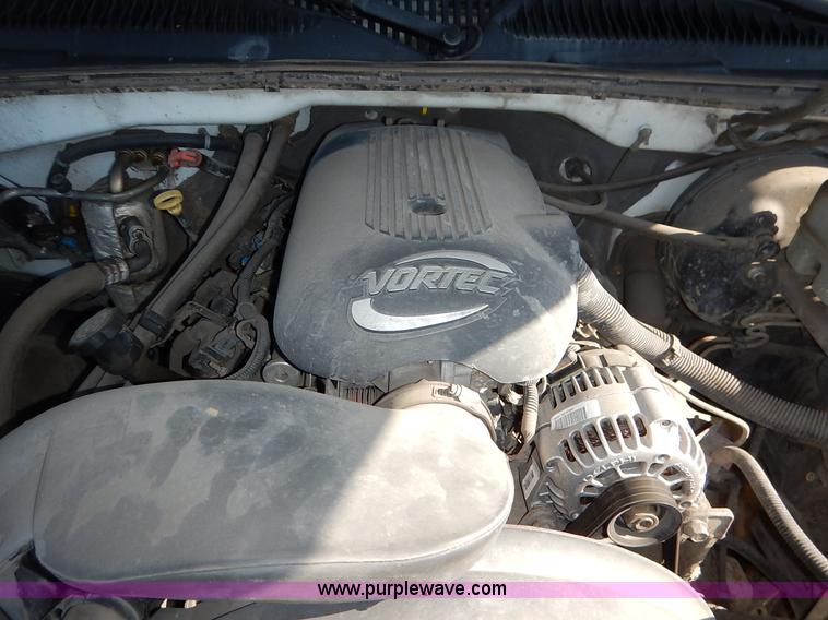 image for item K7455 2001 Chevrolet Silverado 1500 Ext. Cab pickup truck