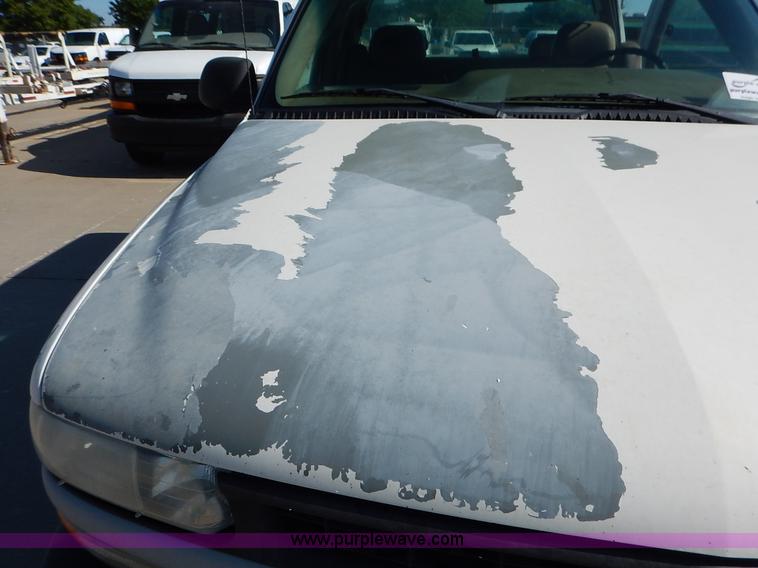 image for item K7455 2001 Chevrolet Silverado 1500 Ext. Cab pickup truck