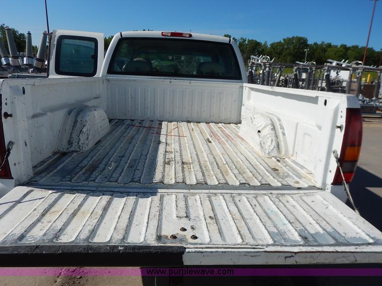 image for item K7455 2001 Chevrolet Silverado 1500 Ext. Cab pickup truck