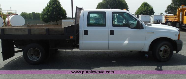 image for item K7502 2005 Ford F350 Super Duty XL Crew Cab utility truck