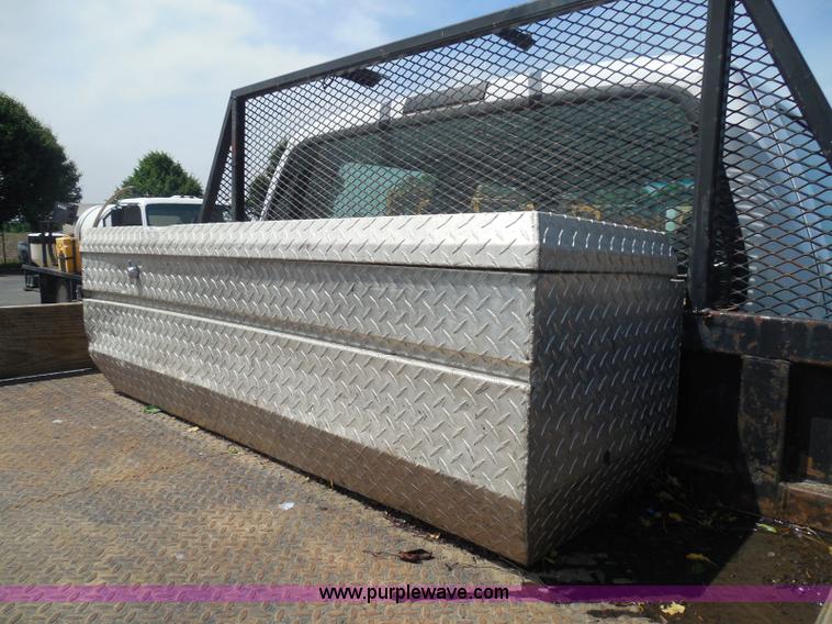 image for item K7502 2005 Ford F350 Super Duty XL Crew Cab utility truck