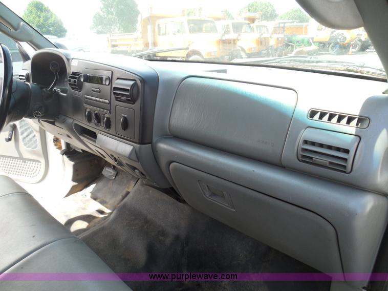 image for item K7502 2005 Ford F350 Super Duty XL Crew Cab utility truck