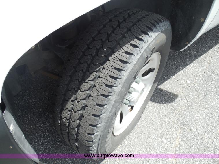 image for item K7503 2007 Chevrolet Silverado 1500 pickup truck