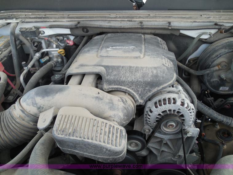 image for item K7503 2007 Chevrolet Silverado 1500 pickup truck