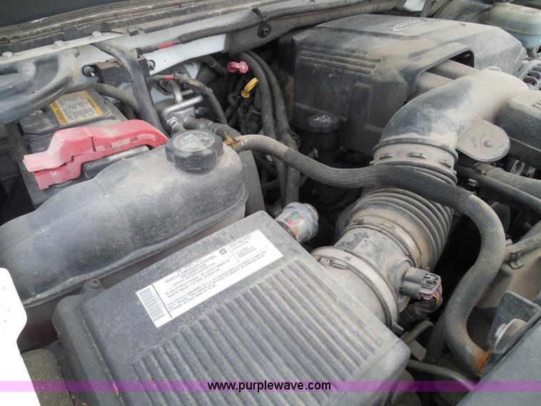 image for item K7503 2007 Chevrolet Silverado 1500 pickup truck