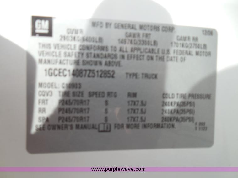 image for item K7503 2007 Chevrolet Silverado 1500 pickup truck