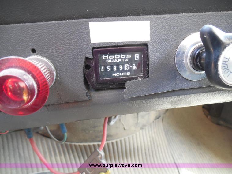 image for item K7505 1991 Ford LT8000 mixer truck