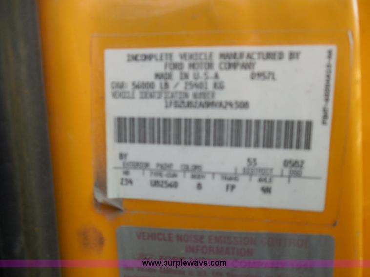 image for item K7505 1991 Ford LT8000 mixer truck