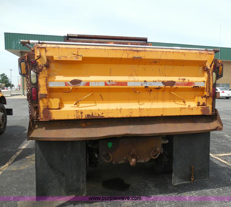 image for item K7509 2002 International 4900 Crew Cab dump truck