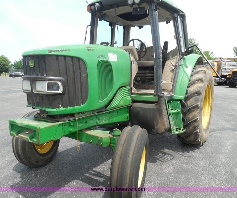 image for item K7515 2002 John Deere 6420 tractor