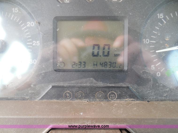 image for item K7515 2002 John Deere 6420 tractor