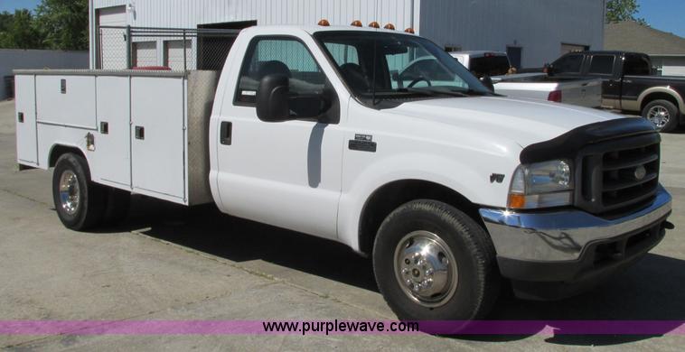 image for item R9295 2002 Ford F350 Super Duty XL utility truck
