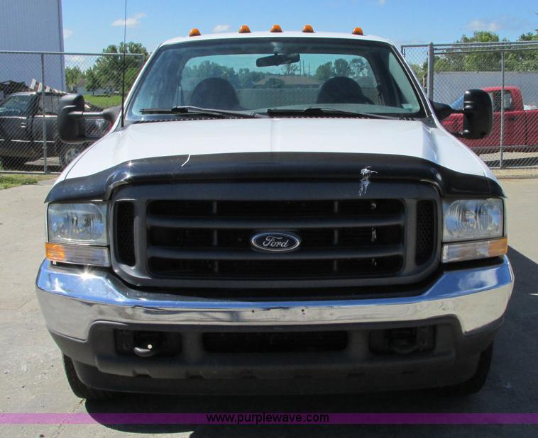 image for item R9295 2002 Ford F350 Super Duty XL utility truck