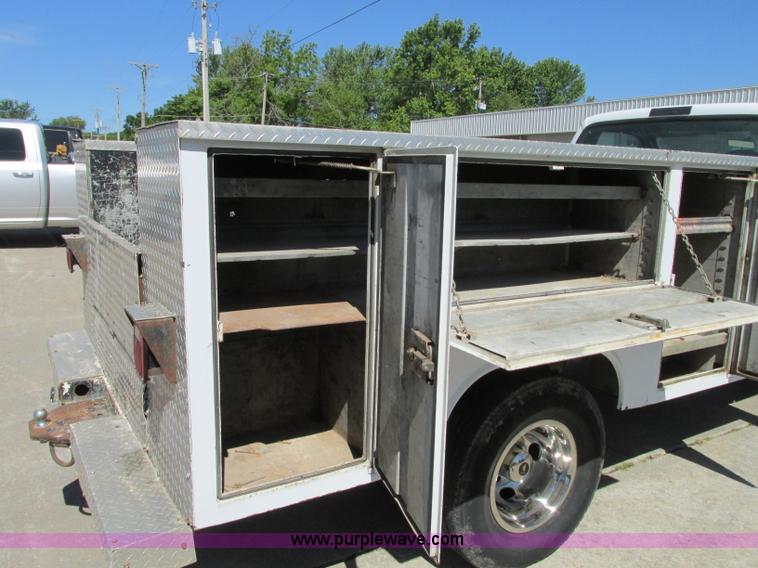 image for item R9295 2002 Ford F350 Super Duty XL utility truck