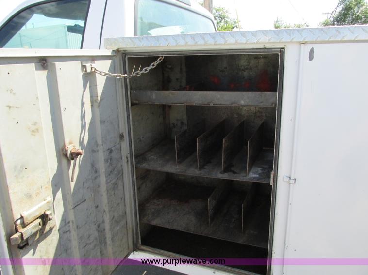 image for item R9295 2002 Ford F350 Super Duty XL utility truck