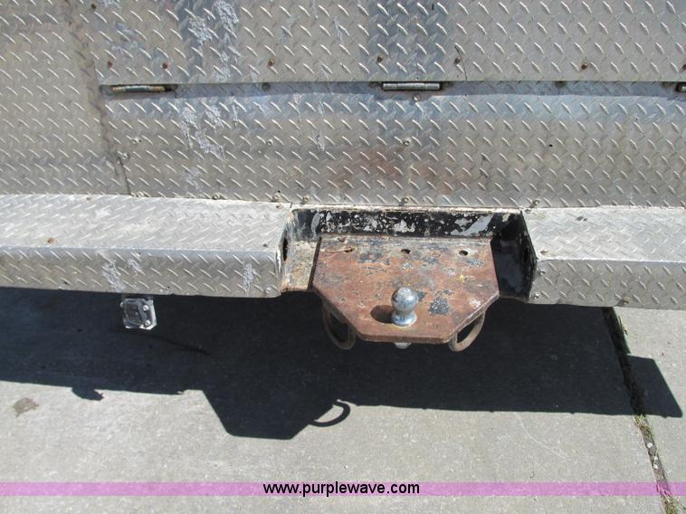 image for item R9295 2002 Ford F350 Super Duty XL utility truck