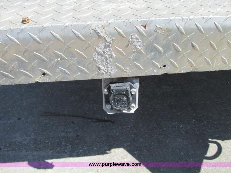 image for item R9295 2002 Ford F350 Super Duty XL utility truck