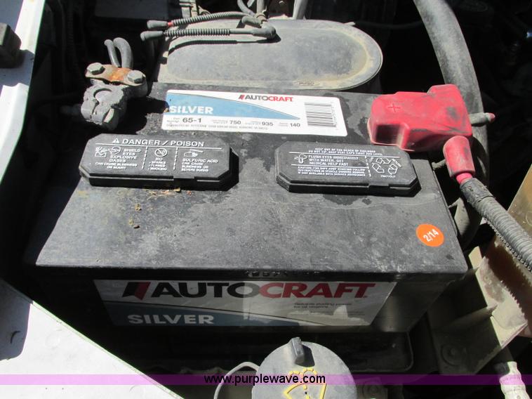 image for item R9295 2002 Ford F350 Super Duty XL utility truck