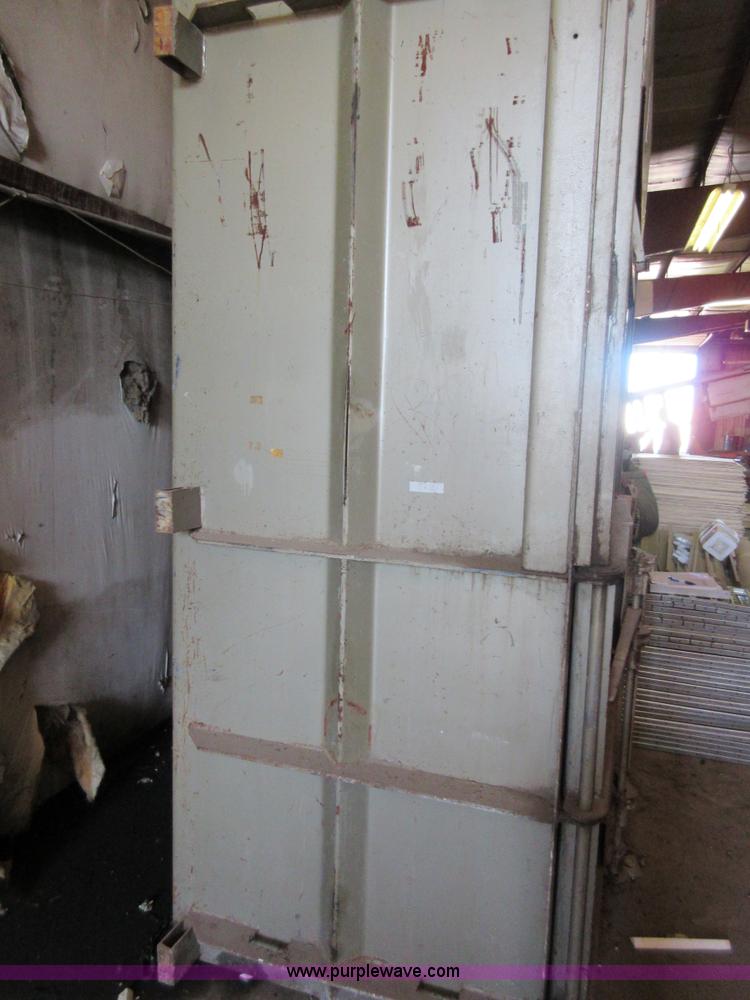 image for item V9777 Piqua Series 40 cardboard baler